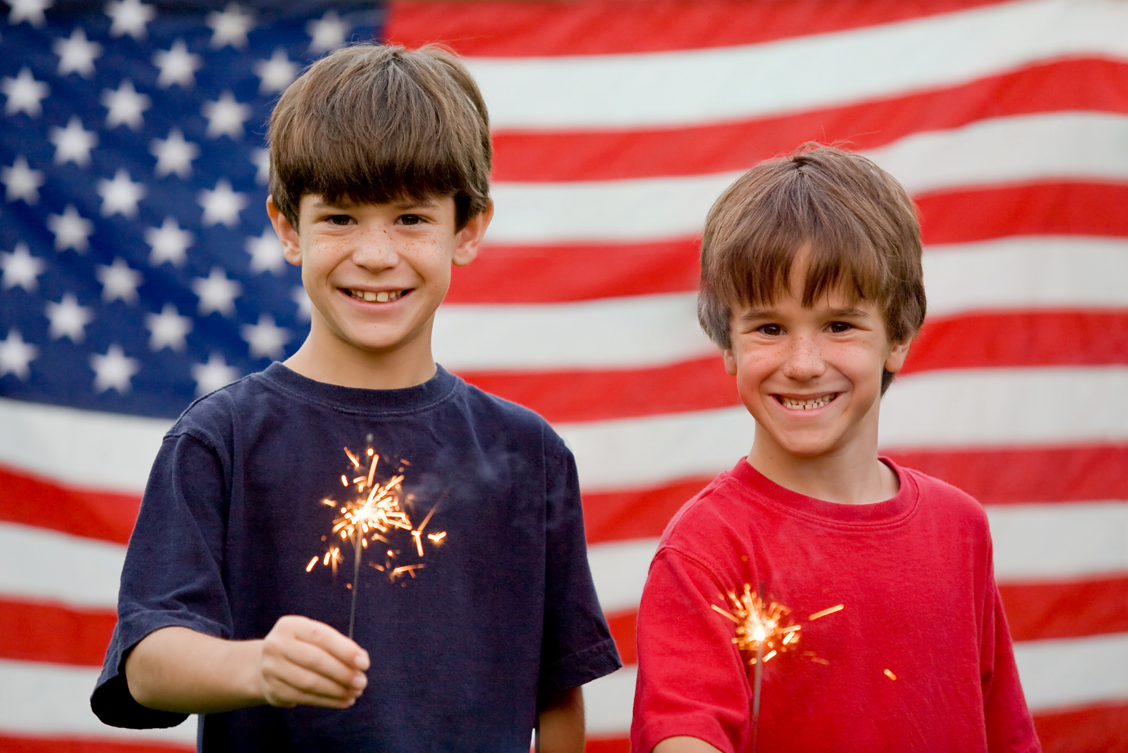 /CMSApp/TTV/media/Blog/Misc/Holidays/ThinkstockPhotos-147675412_sparklers.jpg?ext=.jpg