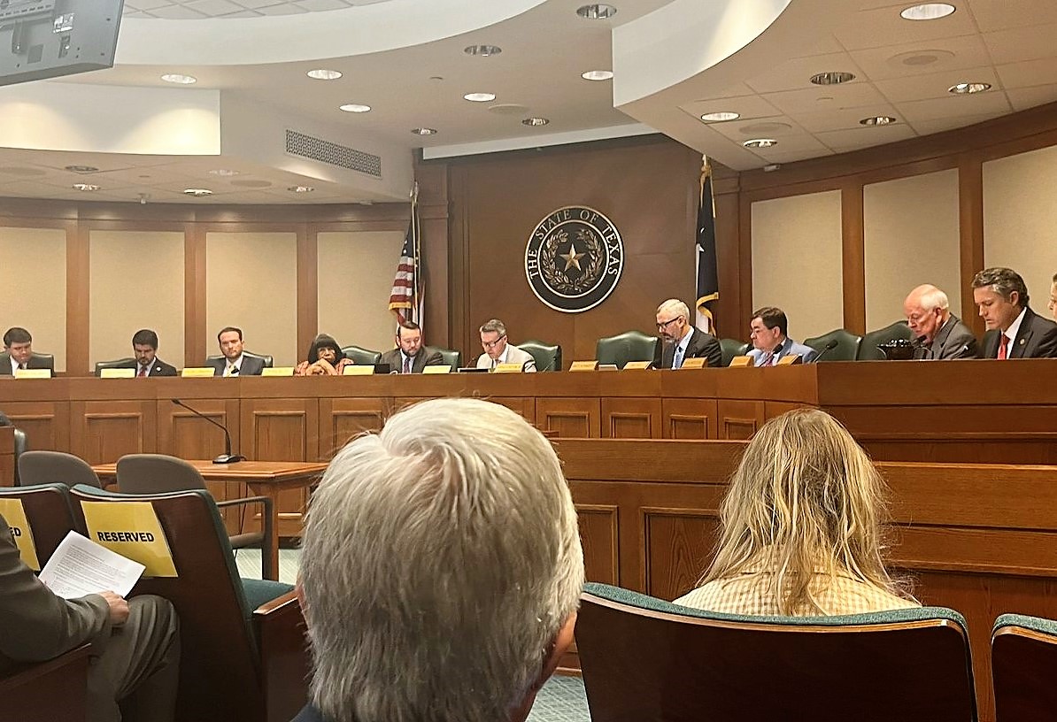 House Public Education Committee hears testimony on SB 8, leaves bill pending for now