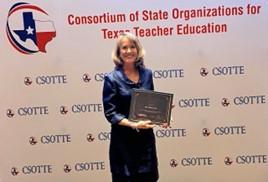 ATPE Past State President Deann Lee received the Ted Booker Memorial Award from CSOTTE member organization TxATE in honor of her outstanding contributions to the field of teacher education.